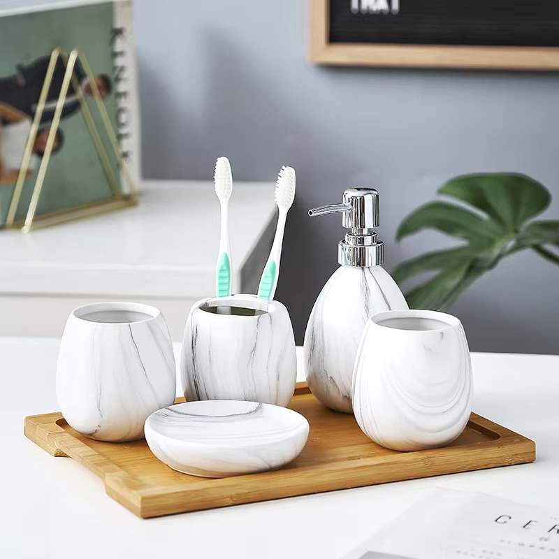Keramik Bath Aksesori Kit Pasangan Cleaning Kit Sanitary Ware Lima Enam Potongan Set Toilet Washing Set